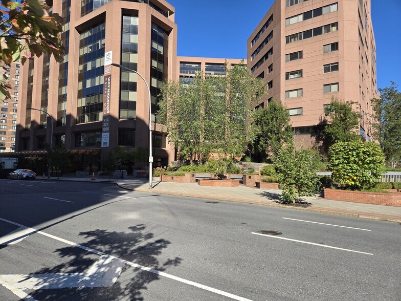 34 S Lexington Ave, White Plains, NY à louer - Photo du bâtiment - Image 2 de 2