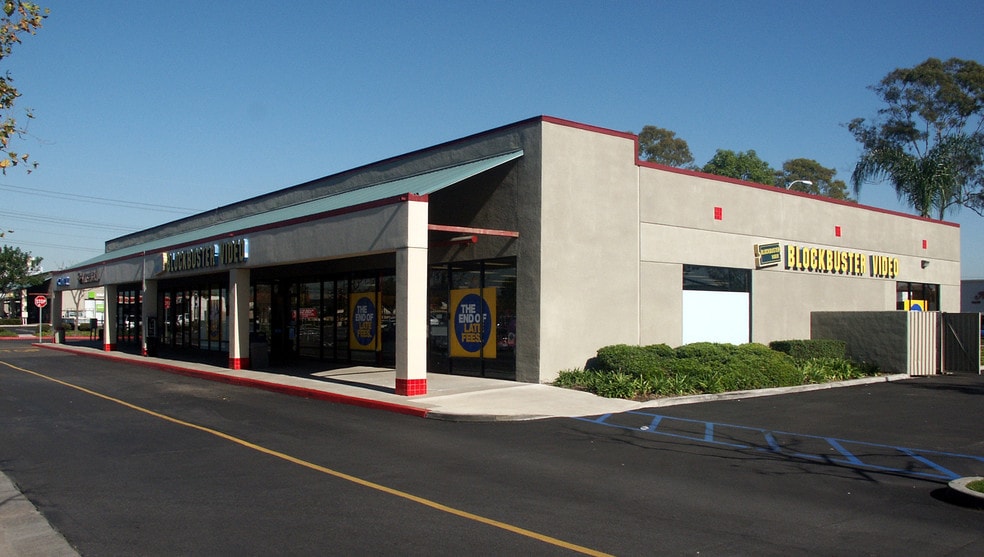3370-3400 S Bristol St, Santa Ana, CA for lease - Building Photo - Image 2 of 31