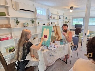 Plus de détails pour 491 Allens Creek Rd, Waynesville, NC - Coworking à louer