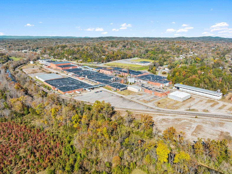 1641 Fairystone Park Hwy, Stanleytown, VA for sale - Building Photo - Image 1 of 72