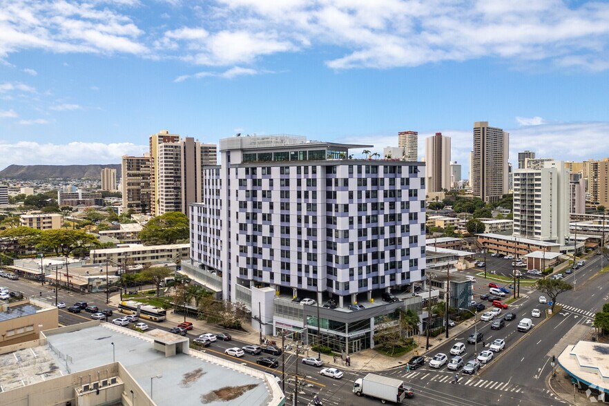 2615 S King St, Honolulu, HI à louer - Photo du bâtiment - Image 1 de 4
