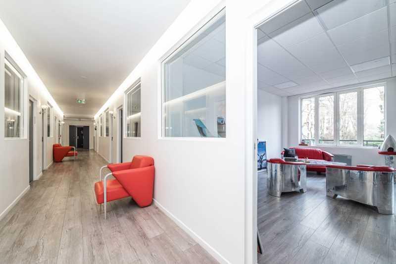 Immeuble residentiel dans Paris à vendre - Photo intérieure - Image 3 de 8