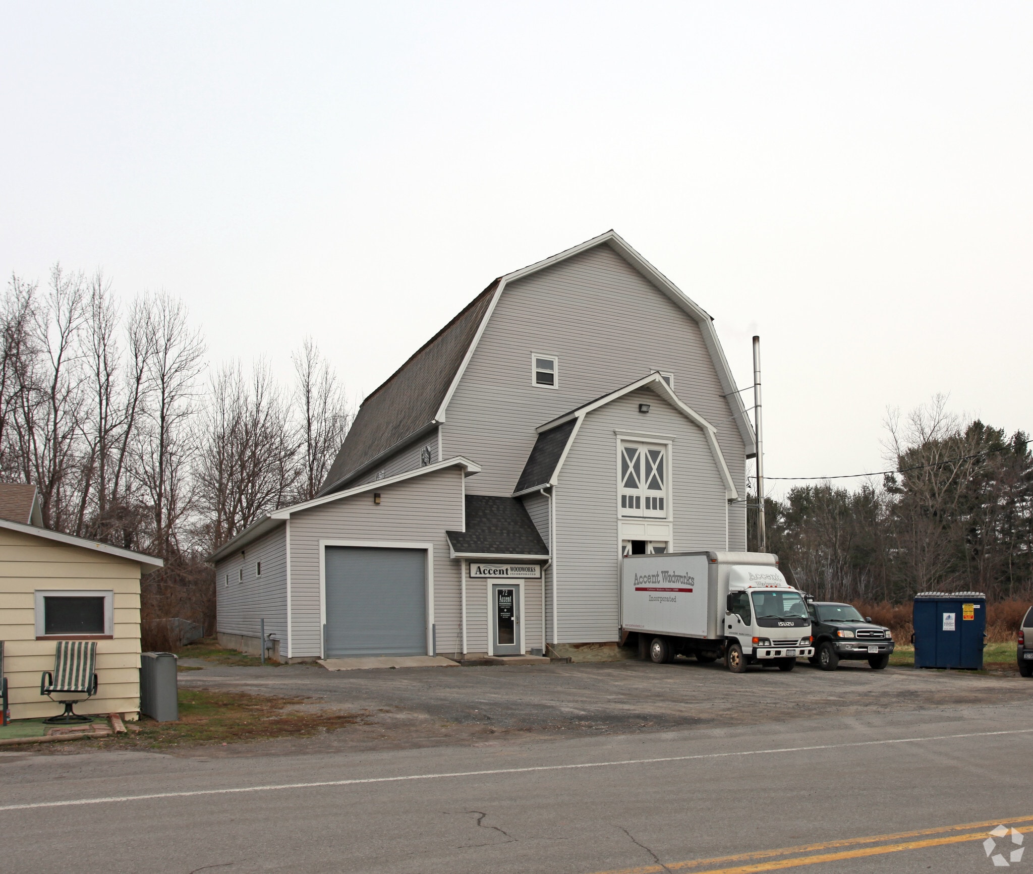 72 Railroad Ave, Hamlin, NY for sale Primary Photo- Image 1 of 27