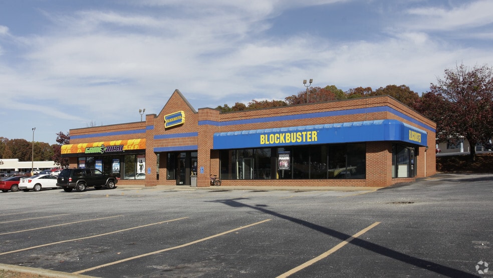 3100 N Main St, Anderson, SC for lease - Primary Photo - Image 3 of 9
