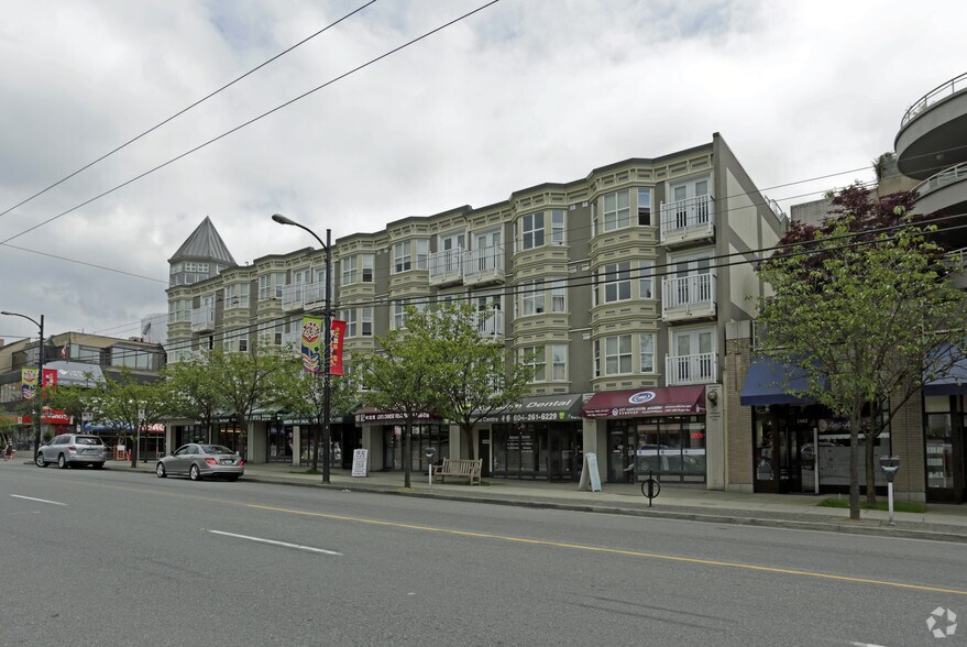 5707-5763 Balsam St, Vancouver, BC à vendre - Photo du bâtiment - Image 2 de 18