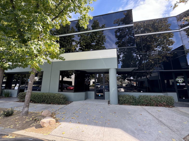 28231 Avenue Crocker, Valencia, CA for lease - Building Photo - Image 1 of 11