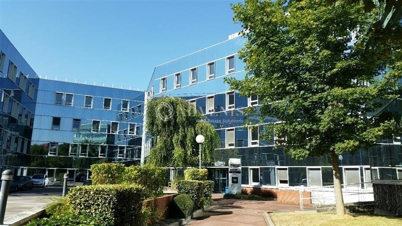 1 Bis Avenue Du 8 Mai 1945, Guyancourt à louer - Photo du bâtiment - Image 2 de 5