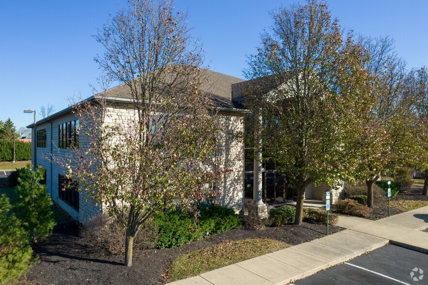 5060 Parkcenter Ave, Dublin, OH à vendre - Photo du bâtiment - Image 2 de 10