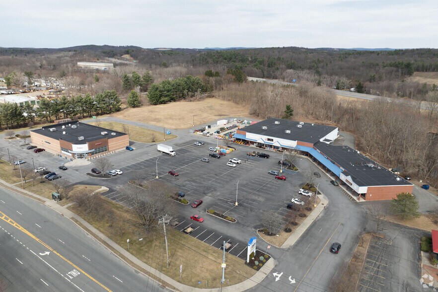 1649 Columbia Tpke, Castleton On Hudson, NY à louer - Photo principale - Image 1 de 6