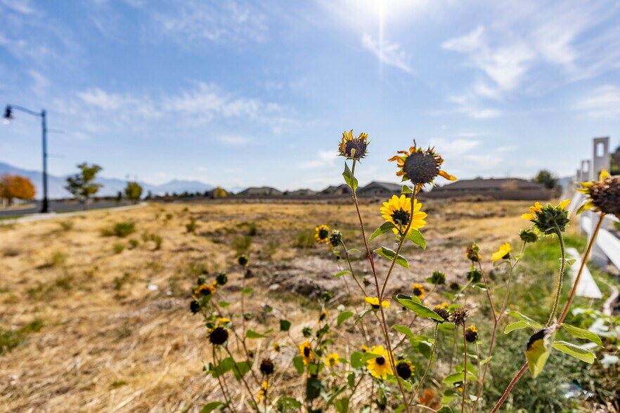 5222 Herriman Blvd, Herriman, UT for sale - Primary Photo - Image 1 of 15