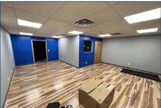 7846-7862 W Central Ave, Toledo, OH for lease Interior Photo- Image 2 of 6