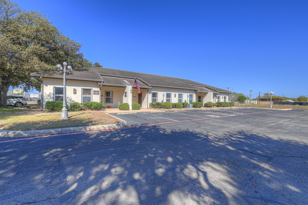 3 Commercial Pl, Schertz, TX à louer Photo intérieure- Image 1 de 38