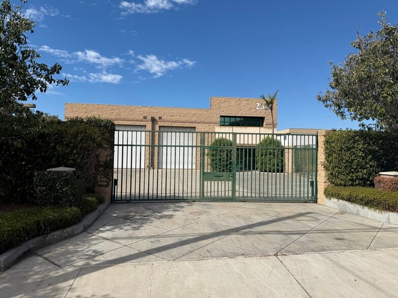 2345 Walnut Ave, Signal Hill, CA for lease - Building Photo - Image 2 of 8