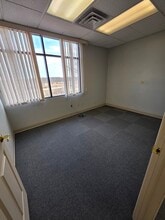 21150 W Capitol Dr, Brookfield, WI for sale Interior Photo- Image 2 of 7