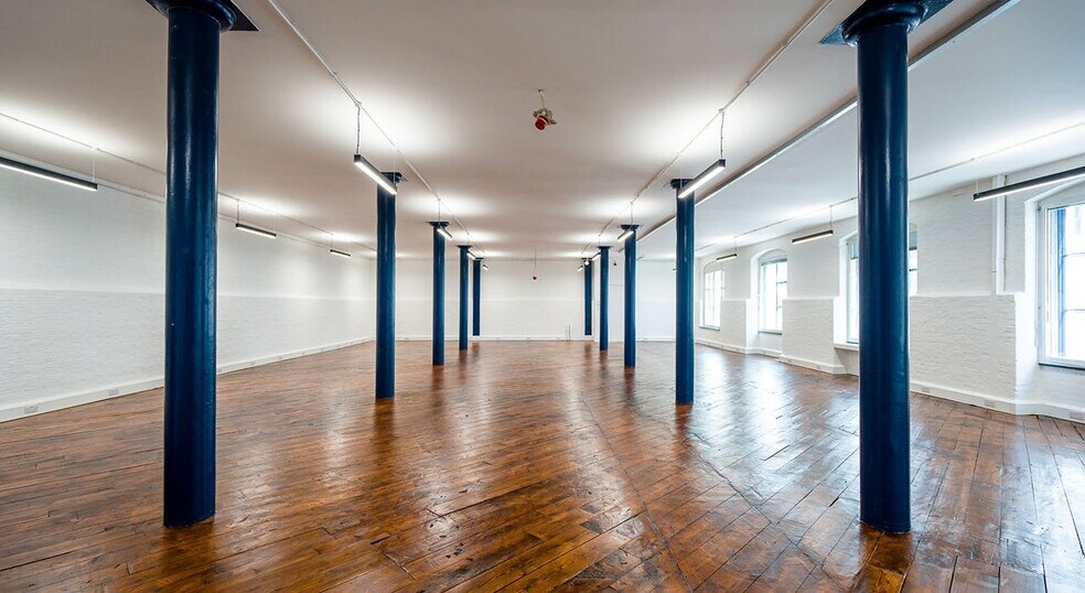 15 Lots Rd, Londres à louer - Photo du bâtiment - Image 3 de 18