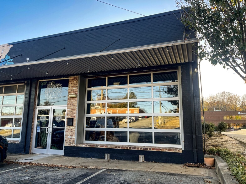 1111 Grecade St, Greensboro, NC for lease - Building Photo - Image 2 of 3