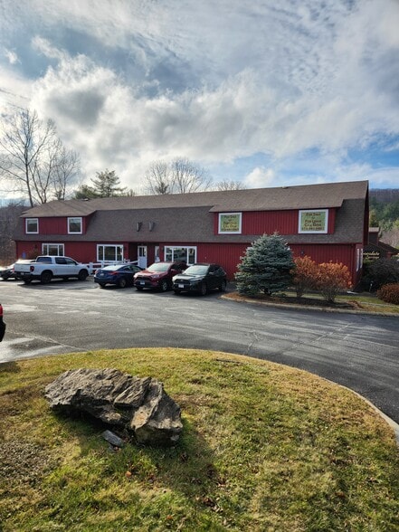 Lenox Commons portfolio of 6 properties for sale on LoopNet.ca - Building Photo - Image 2 of 8