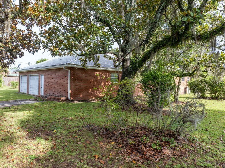 164 NE Laguna Dr, Lake City, FL à vendre - Photo du bâtiment - Image 2 de 47