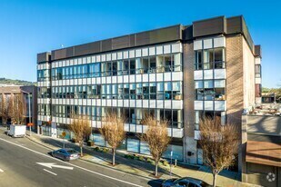 101-103 Callan Ave, San Leandro, CA à louer - Photo du bâtiment - Image 1 de 6