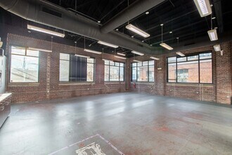 201 W Morehead St, Charlotte, NC for lease Interior Photo- Image 1 of 6