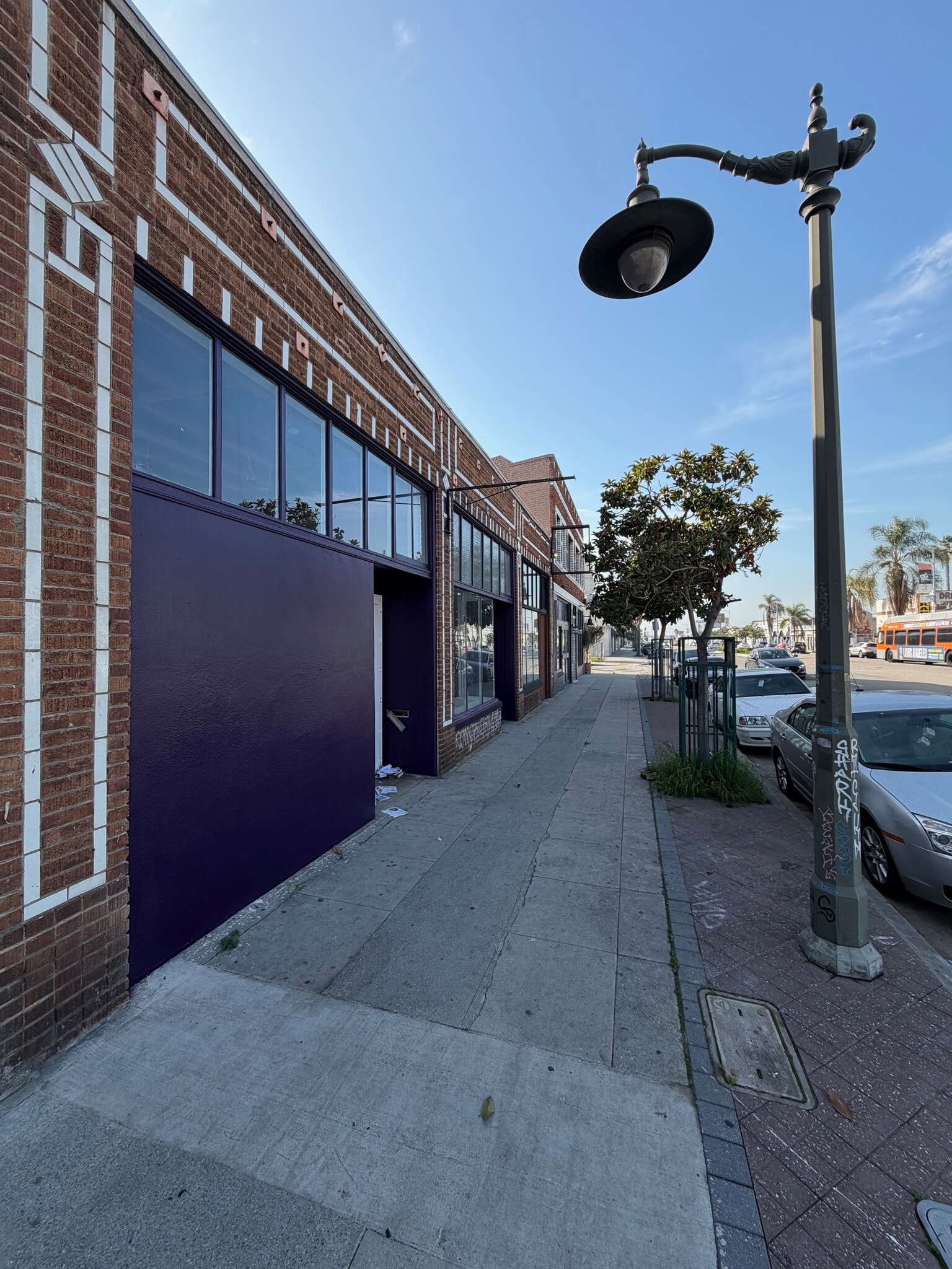 4650 W Washington Blvd, Los Angeles, CA for lease Primary Photo- Image 1 of 15