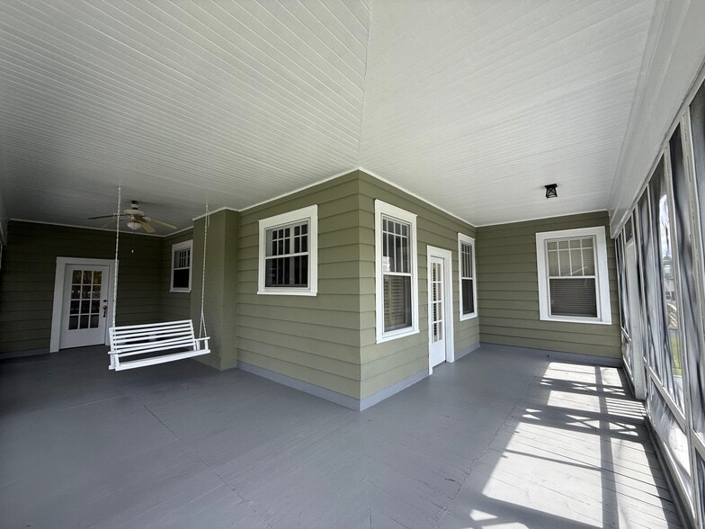 718 Madison Ave N, Douglas, GA à vendre - Photo du bâtiment - Image 2 de 11