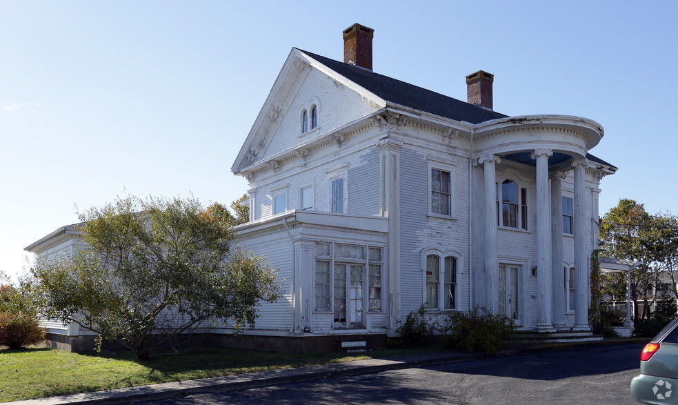 401 Main St, West Dennis, MA à vendre - Photo principale - Image 1 de 1