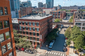 303 W Institute Pl, Chicago, IL - AERIAL  map view