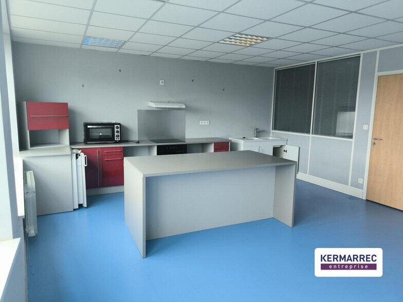 Office in Rennes for sale - Interior Photo - Image 2 of 4