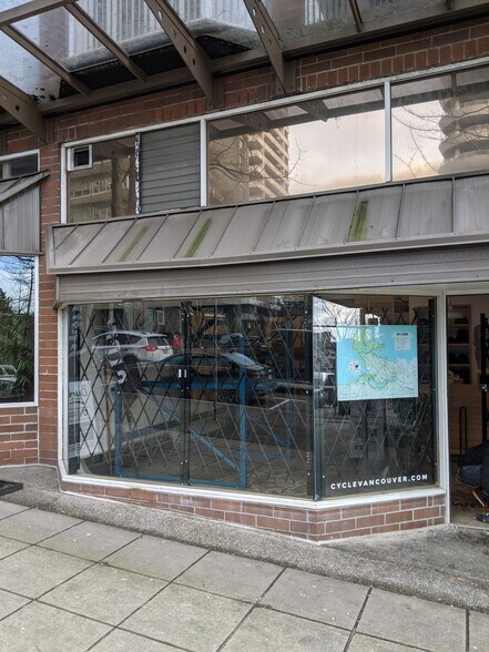 1348 Burrard St, Vancouver, BC à vendre - Photo du bâtiment - Image 3 de 15