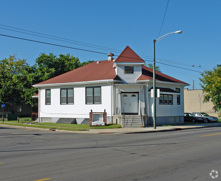 2500 W 3rd St, Dayton, OH à vendre - Photo principale - Image 1 de 1