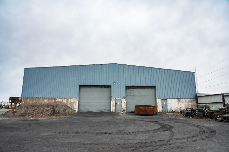 1281 Thorold Stone Rd., Thorold, ON for lease - Building Photo - Image 2 of 5
