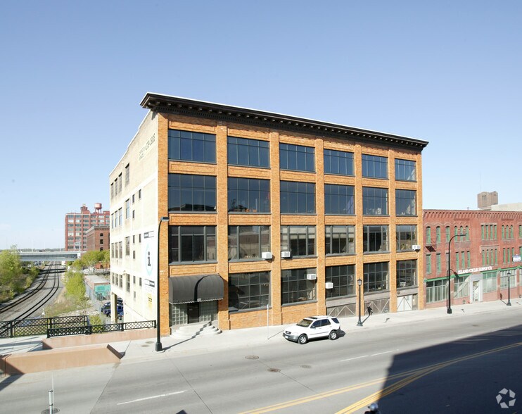 411-419 N Washington Ave, Minneapolis, MN à louer - Photo du bâtiment - Image 2 de 18