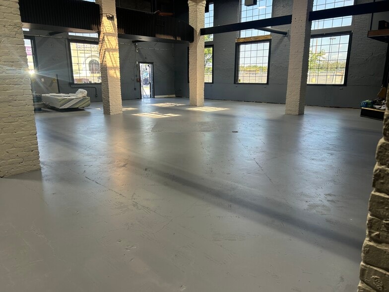 4501 Woodhaven Rd, Philadelphia, PA à vendre - Photo du bâtiment - Image 3 de 9