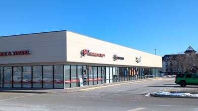 2103-2109 N Veterans Pky, Bloomington, IL for lease Interior Photo- Image 1 of 12