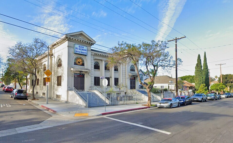 213 S Breed St, Los Angeles, CA à vendre - Photo du bâtiment - Image 2 de 7