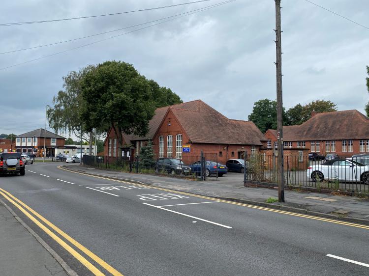 Lawnswood Rd, Stourbridge for sale - Building Photo - Image 3 of 14