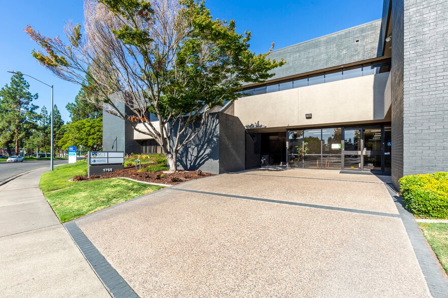 1765 Challenge Way, Sacramento, CA for lease - Building Photo - Image 1 of 11