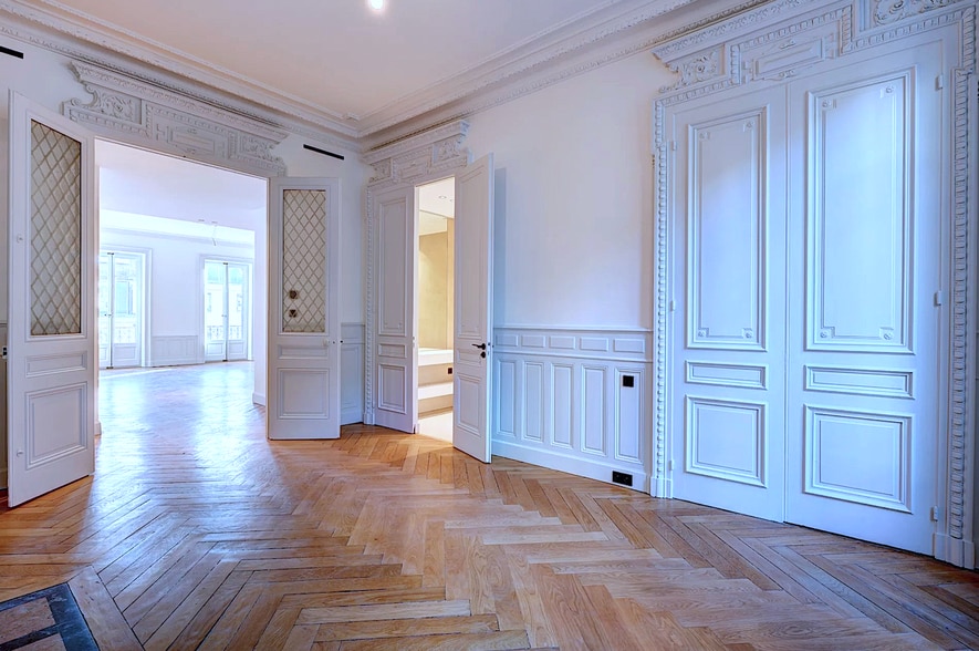 15 Avenue Victor Hugo, Paris for lease - Building Photo - Image 2 of 5