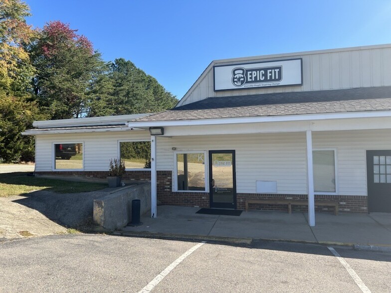 2032-2470 Anderson Hwy, Powhatan, VA for lease - Building Photo - Image 2 of 4