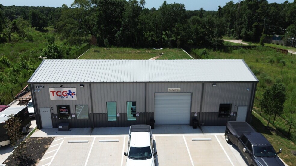 South Wade Office Warehouses portefeuille de 3 propriétés à vendre sur LoopNet.ca - Aérien - Image 3 de 13