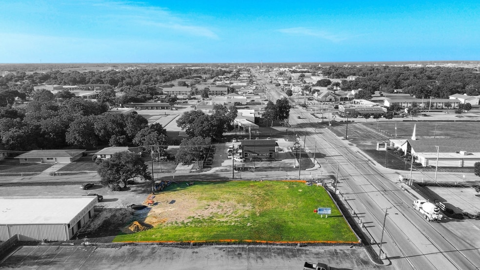 5605 Wesley St, Greenville, TX for lease - Building Photo - Image 3 of 5