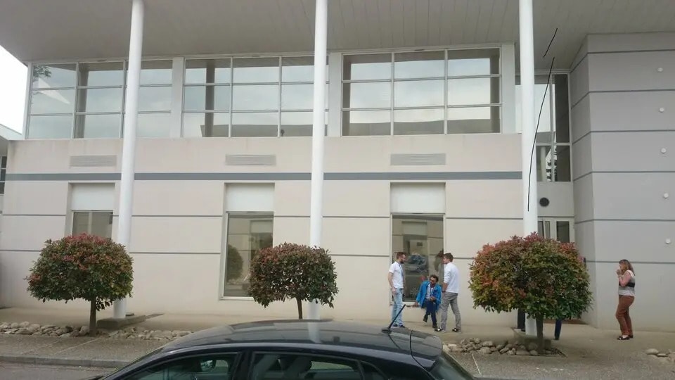 Office in Avignon for lease - Building Photo - Image 1 of 5