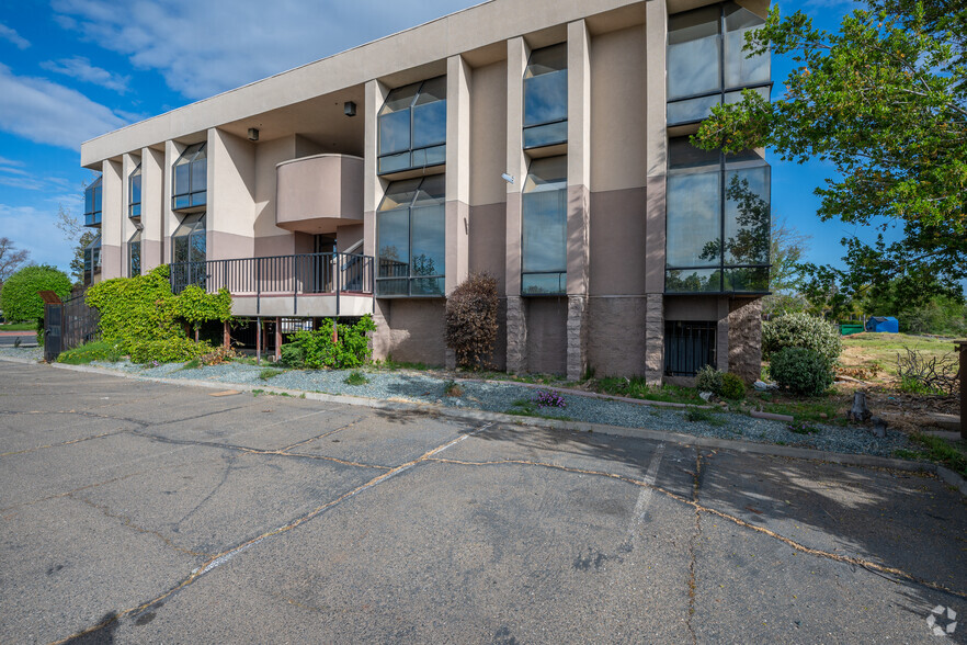 3353 Bradshaw Rd, Sacramento, CA for lease - Building Photo - Image 1 of 8