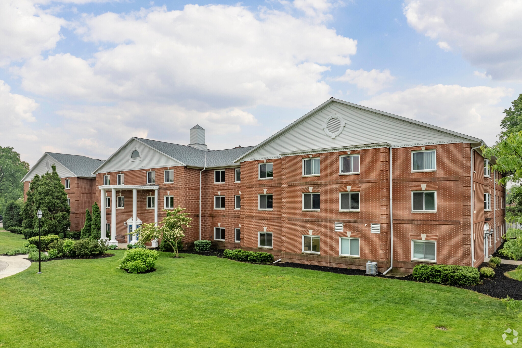 605 Chase Blvd, Sun Prairie, WI for lease Primary Photo- Image 1 of 22