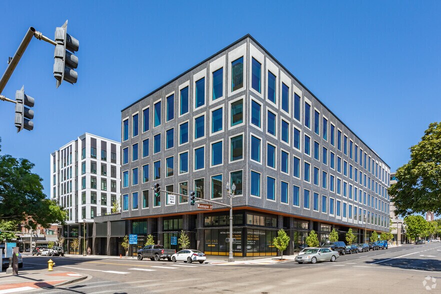 808 Washington St, Vancouver, WA à louer - Photo du bâtiment - Image 2 de 3