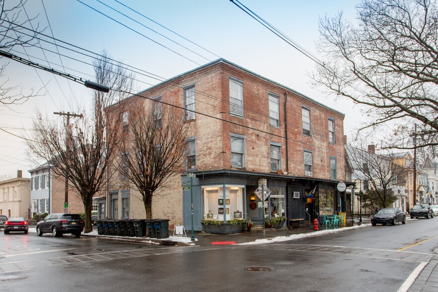 45 N Union St, Lambertville, NJ for sale - Primary Photo - Image 1 of 27