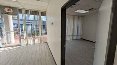 1817 S Horne, Mesa, AZ for lease Interior Photo- Image 2 of 4