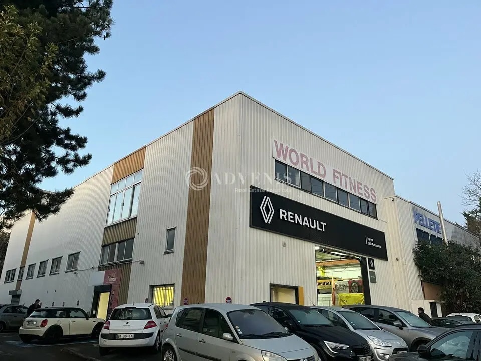 Flex in Neuilly-sur-Marne for lease Building Photo- Image 1 of 9