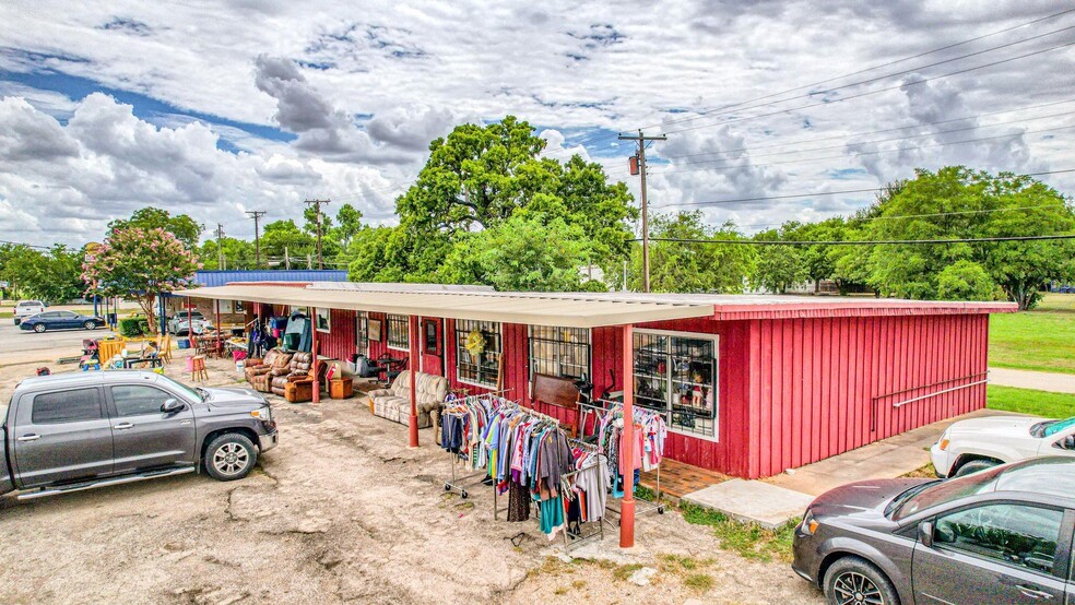 1500 Oak Ave, Mineral Wells, TX for sale - Building Photo - Image 1 of 1